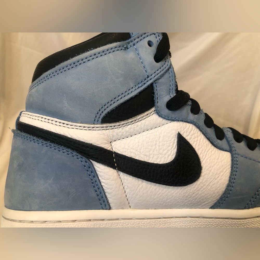 Jordan 1 High University Blue— Size 9 - Picture 12 of 16